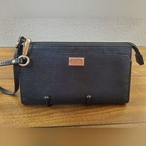 COACH CLUTCH IN PERFECT CONDITION!